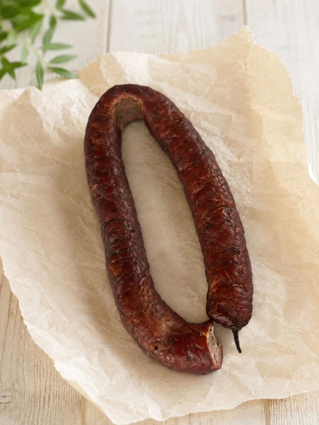 Kiełbasa z czosnkiem niedzwiedzim